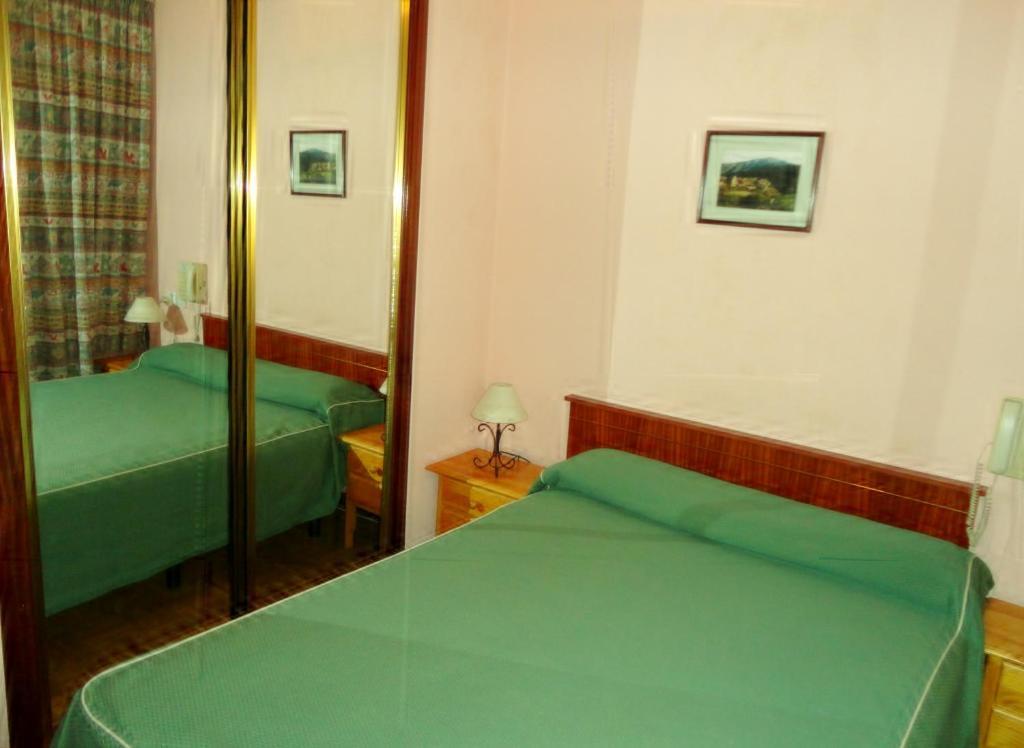 Hotel Can-Vic Guadalajara Zimmer foto